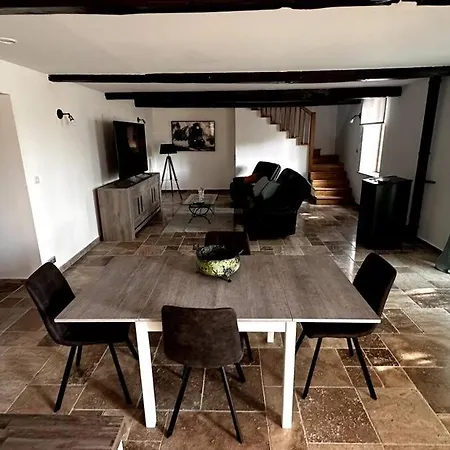 Semesterbostad Lavanda House Grand Piscine Roumagne