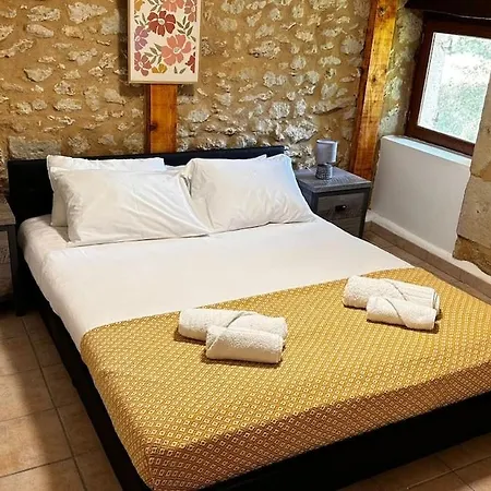 Holiday home Le Jardin Du Matou Country Estate Near Eymet With Pool Roumagne